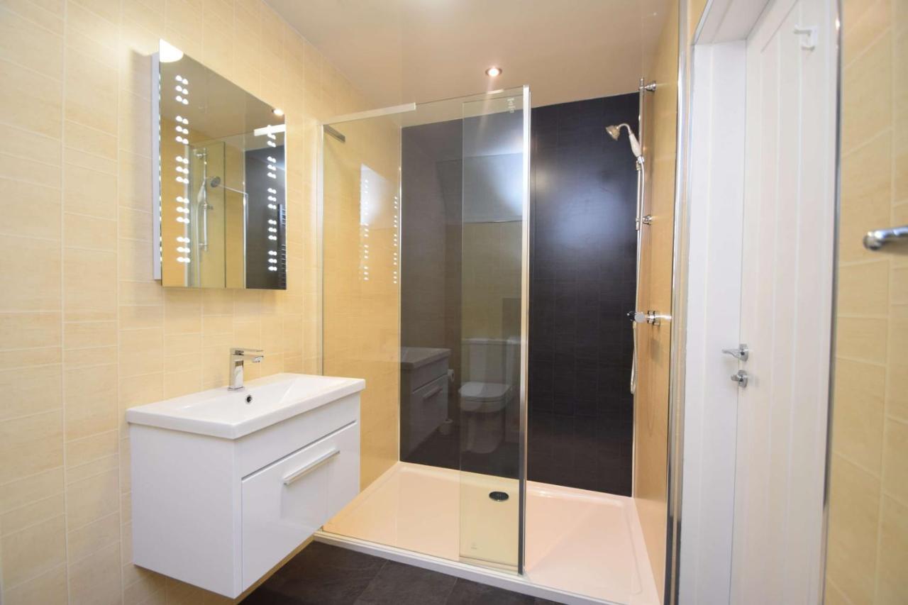 Apartment Rosedene Highland House Apartments,